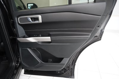 2024 Ford Explorer XLT (4WD)