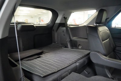 2024 Ford Explorer XLT (4WD)
