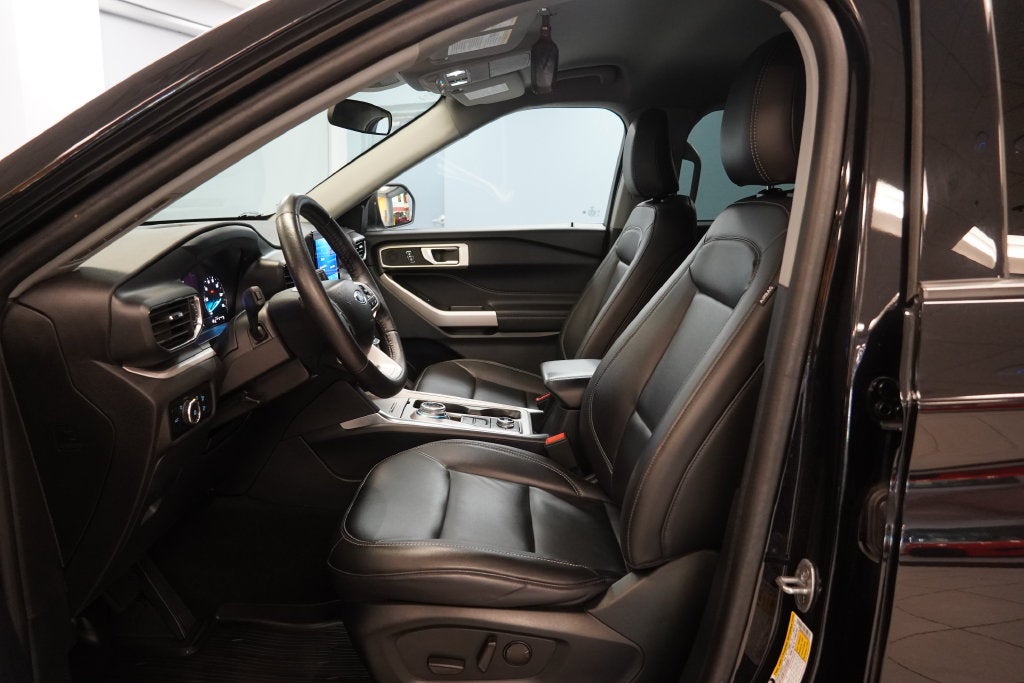 2024 Ford Explorer XLT (4WD)