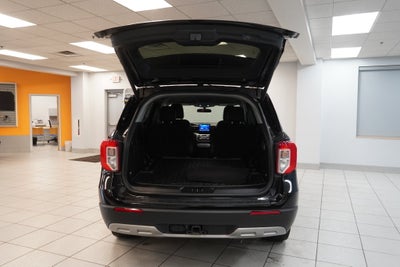 2024 Ford Explorer XLT (4WD)