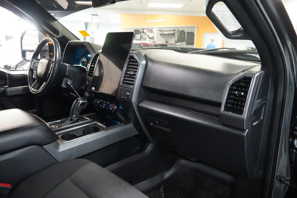 2018 Ford F-150 XLT CREW CAB (4X4)