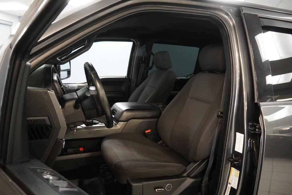 2018 Ford F-150 XLT CREW CAB (4X4)