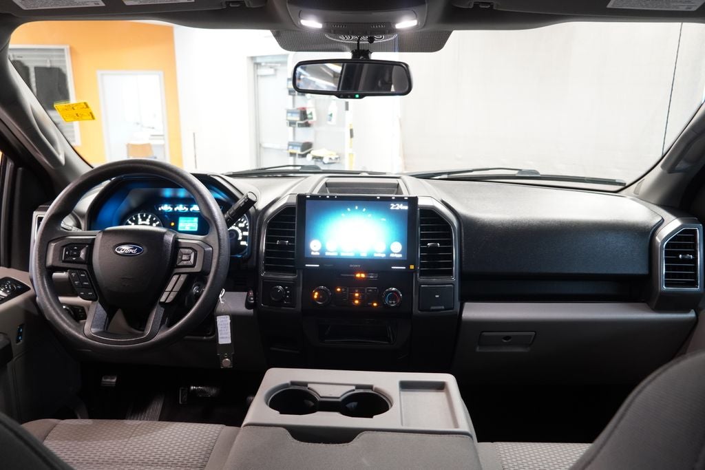 2017 Ford F-150 XLT CREW CAB 4X4