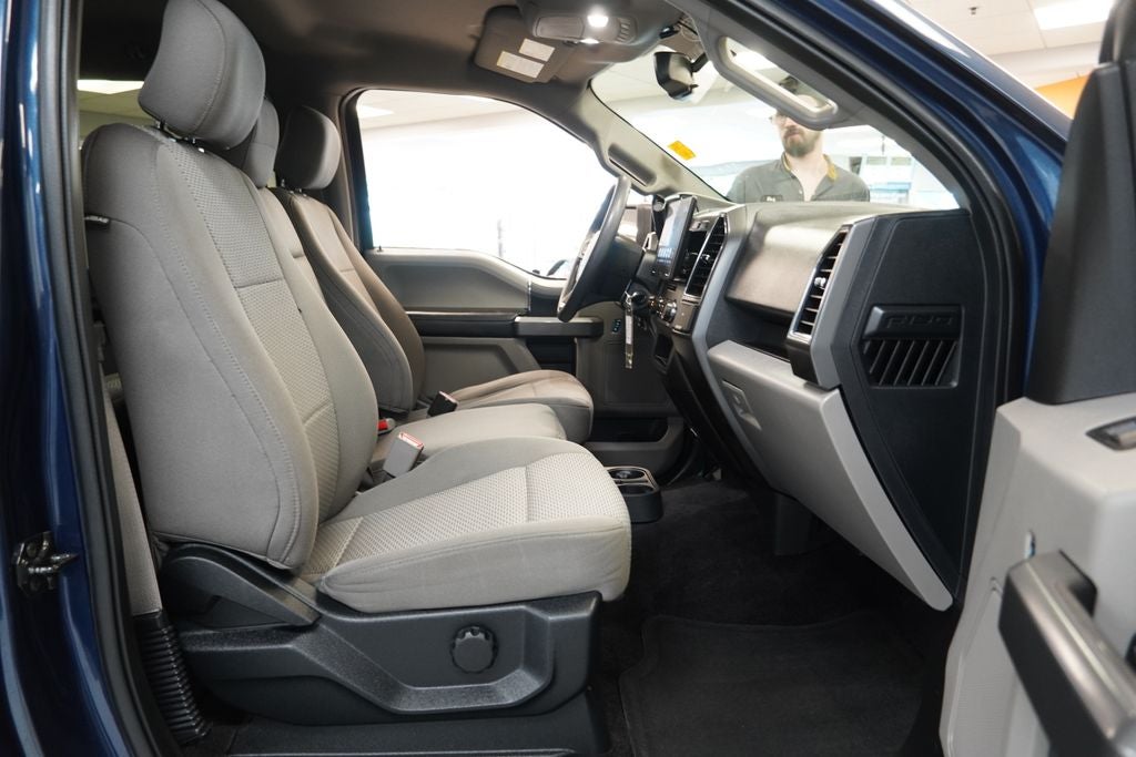 2017 Ford F-150 XLT CREW CAB 4X4
