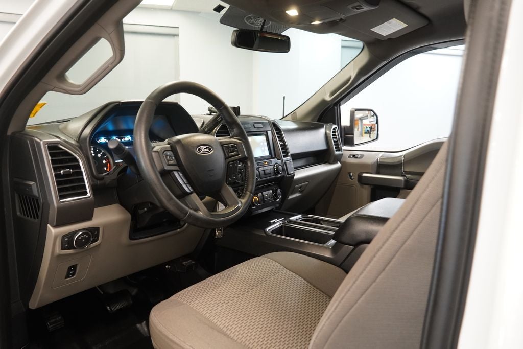 2015 Ford F-150 XLT CREW CAB 4X4