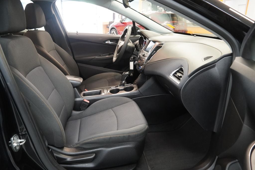 2019 Chevrolet Cruze LS