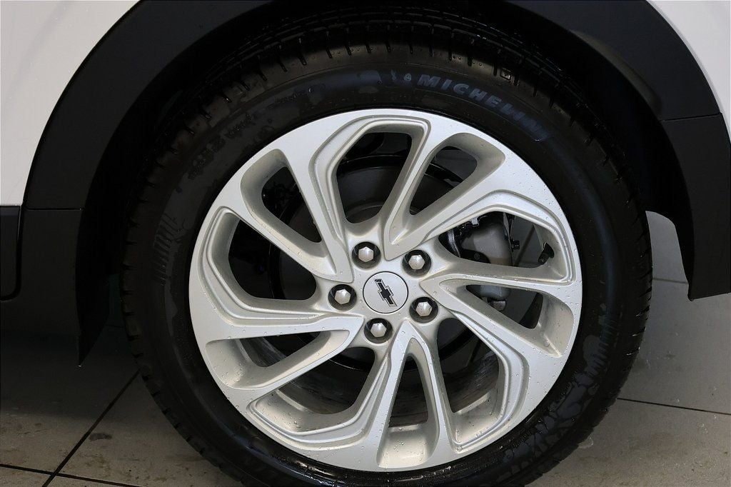 2027 Chevrolet Bolt EV LT