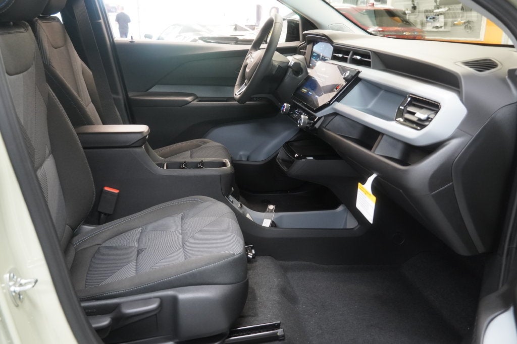 2027 Chevrolet Bolt EV LT