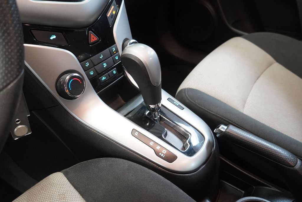 2015 Chevrolet Cruze LS (PRE - AUCTION SPECIAL )