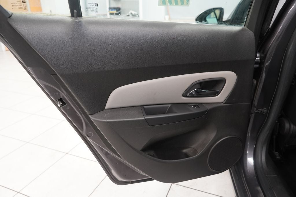 2011 Chevrolet Cruze LS ( PRE-AUCTION )