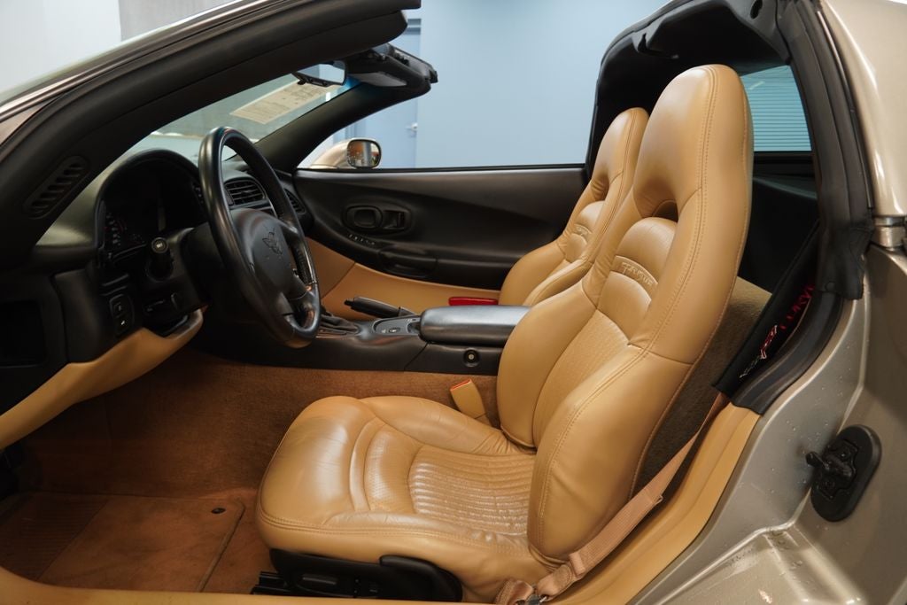 2002 Chevrolet Corvette Base