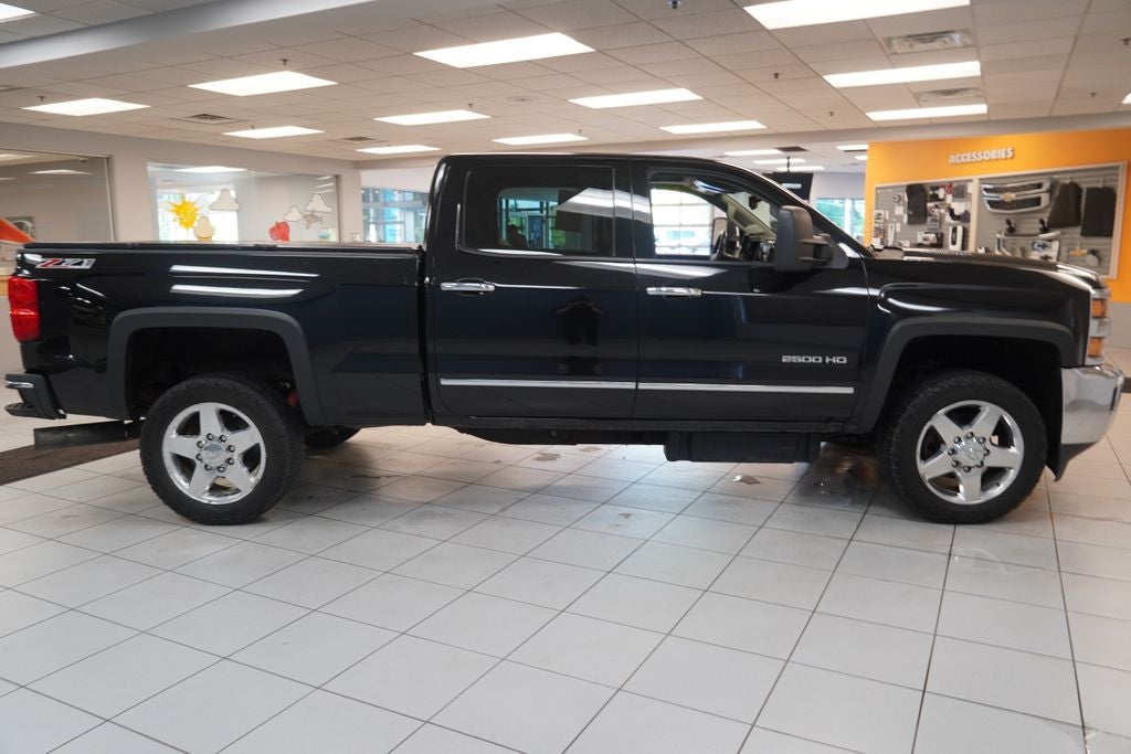 2015 Chevrolet Silverado 2500HD LTZ CREW CAB 4X4
