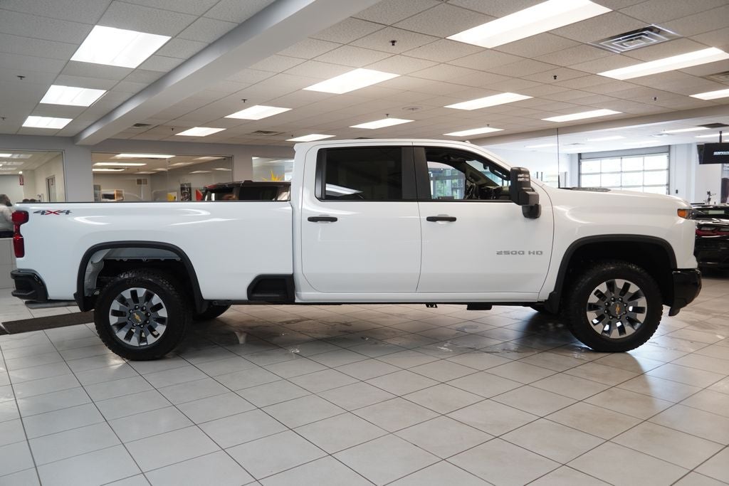 2026 Chevrolet Silverado 2500HD Custom