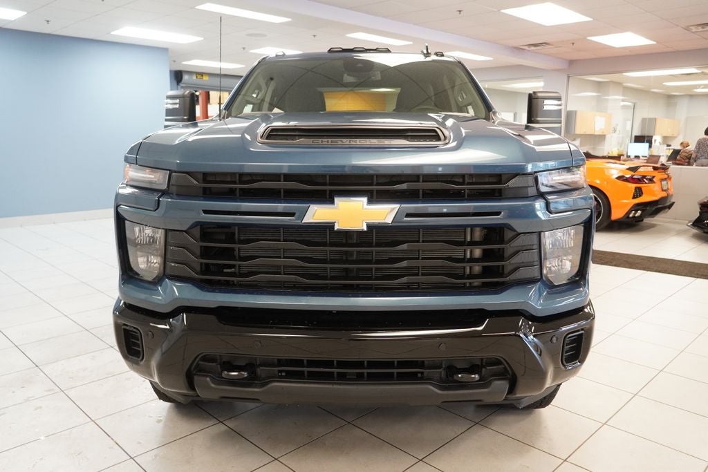 2026 Chevrolet Silverado 2500HD Custom