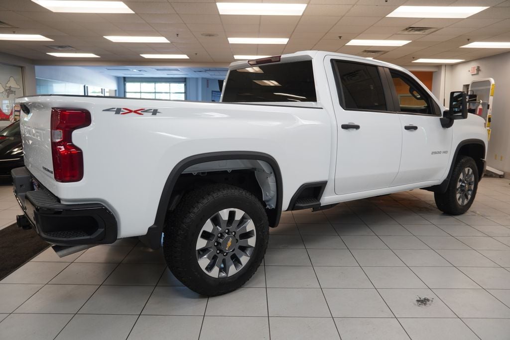 2026 Chevrolet Silverado 2500HD Custom