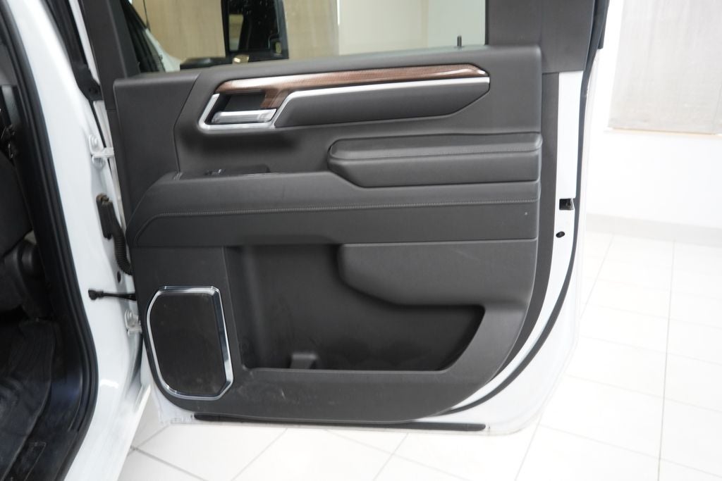 2025 Chevrolet Silverado 2500HD LT CREW CAB 4X4 (LONG BED)