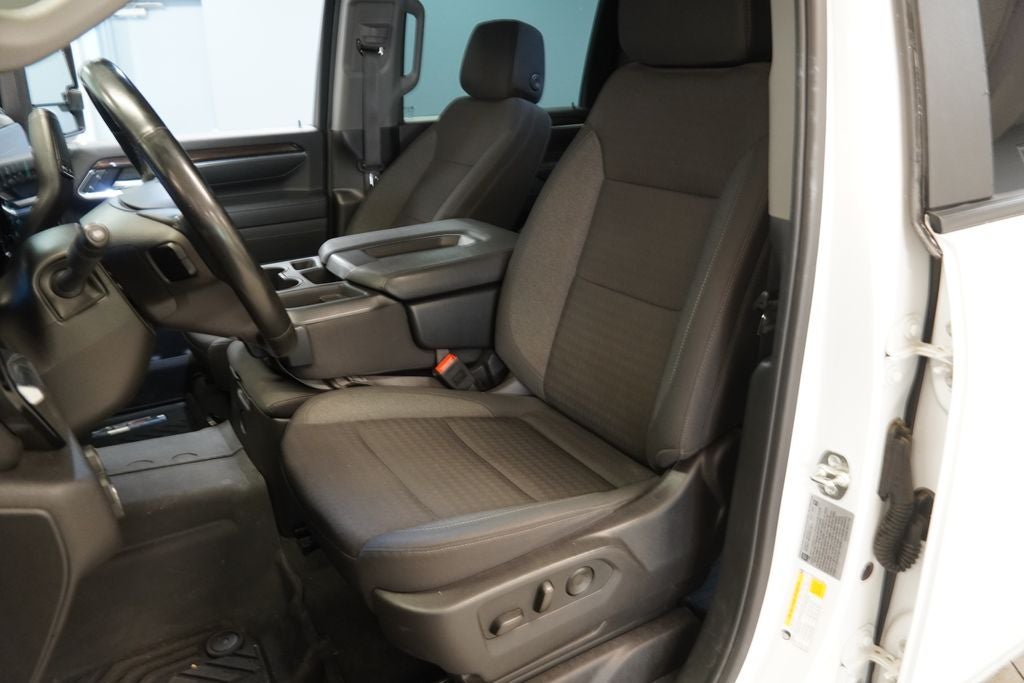 2025 Chevrolet Silverado 2500HD LT CREW CAB 4X4 (LONG BED)