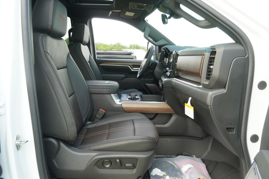 2026 Chevrolet Silverado 3500HD High Country