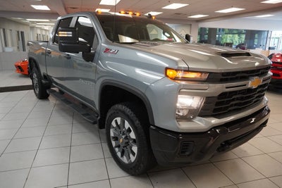 2024 Chevrolet Silverado 2500HD Custom CREW CAB 4X4