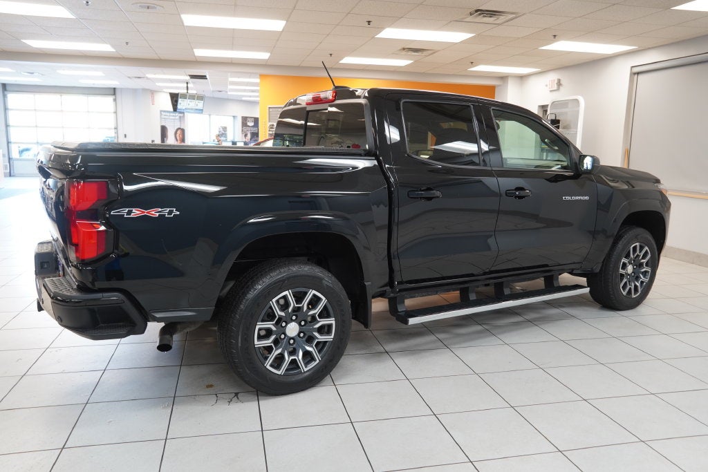 2023 Chevrolet Colorado LT CREW CAB 4WD