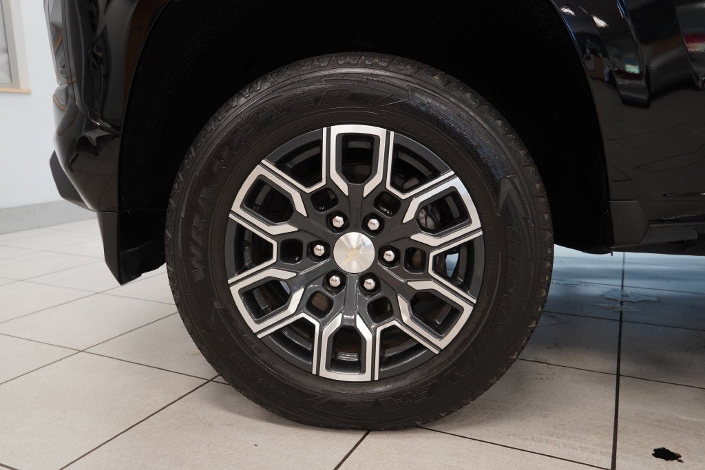 2023 Chevrolet Colorado LT CREW CAB 4WD