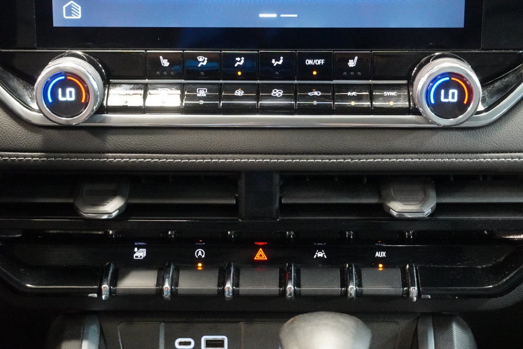 2023 Chevrolet Colorado LT CREW CAB 4WD