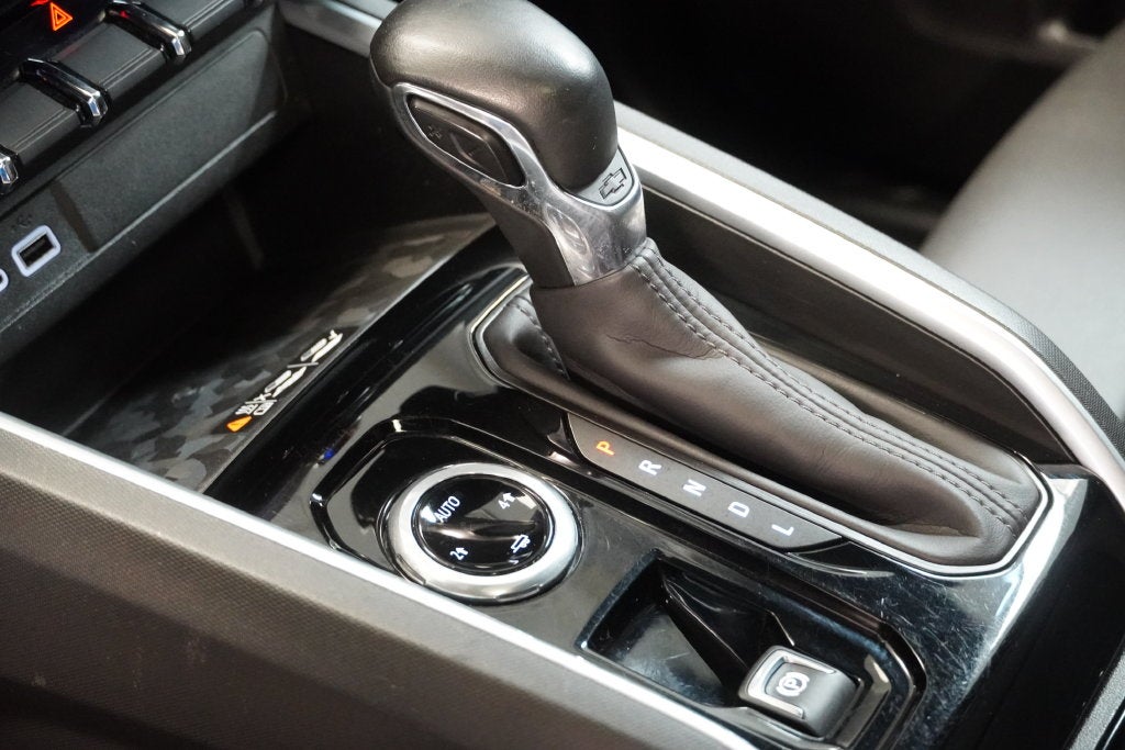 2023 Chevrolet Colorado LT CREW CAB 4WD