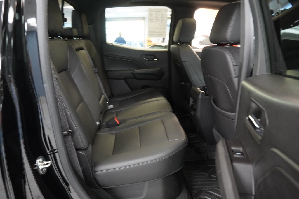 2023 Chevrolet Colorado LT CREW CAB 4WD
