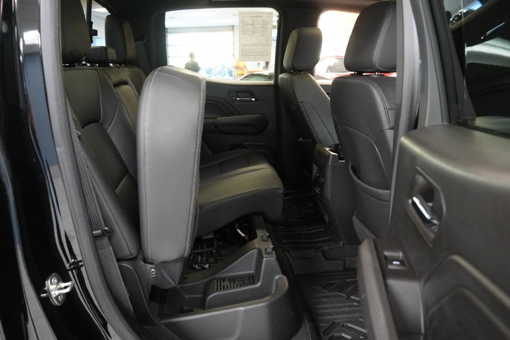 2023 Chevrolet Colorado LT CREW CAB 4WD
