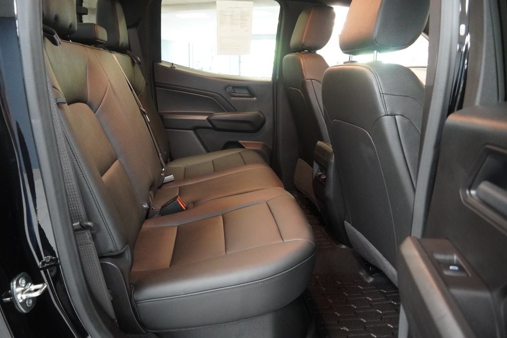 2025 Chevrolet Colorado Trail Boss (CREW CAB 4X4)