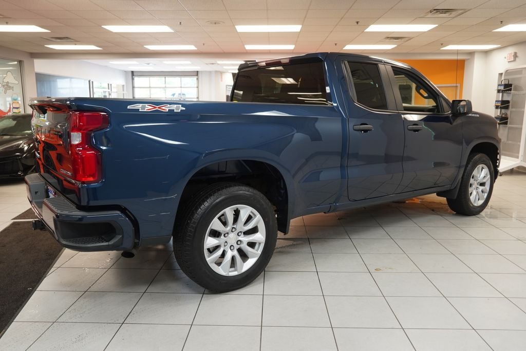 2022 Chevrolet Silverado 1500 LTD Custom 4X4