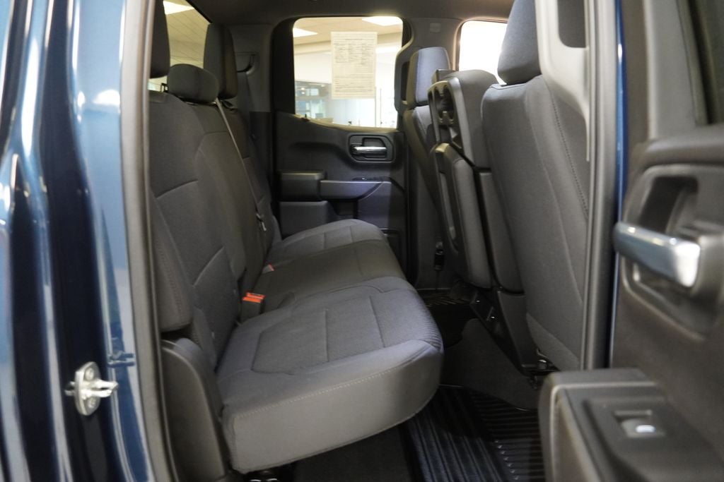 2022 Chevrolet Silverado 1500 LTD Custom 4X4