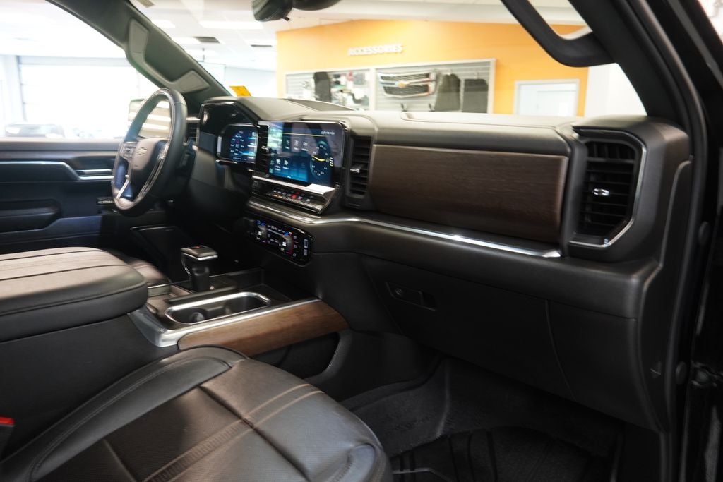 2024 Chevrolet Silverado 1500 High Country CREW CAB 4X4