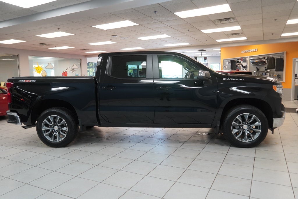 2025 Chevrolet Silverado 1500 LT LT1 CREW CAB 4X4