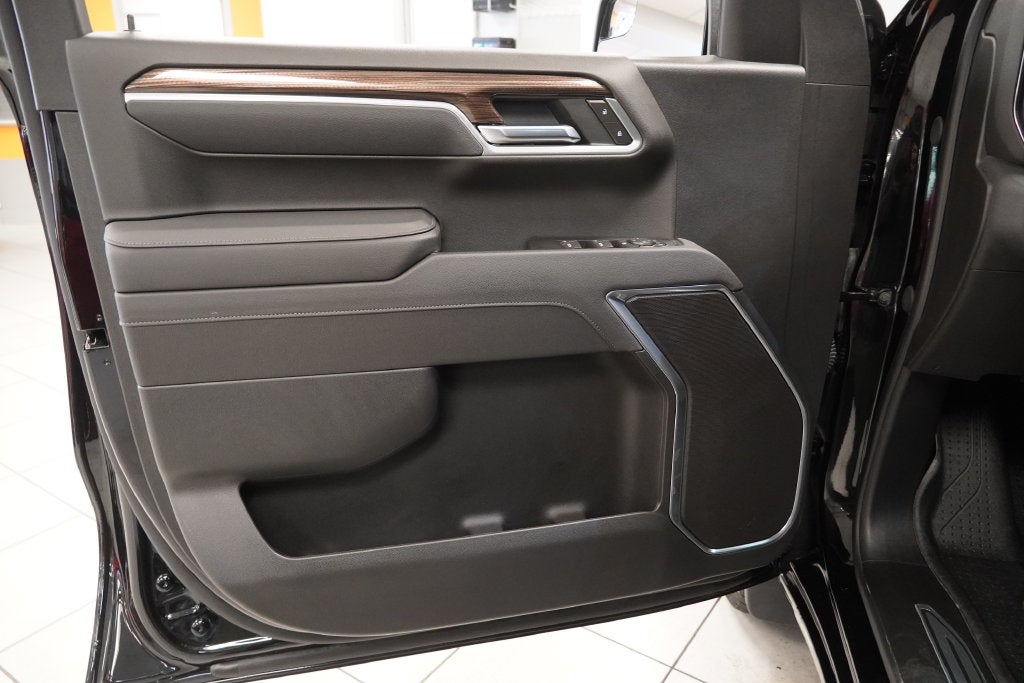 2025 Chevrolet Silverado 1500 LT LT1 CREW CAB 4X4