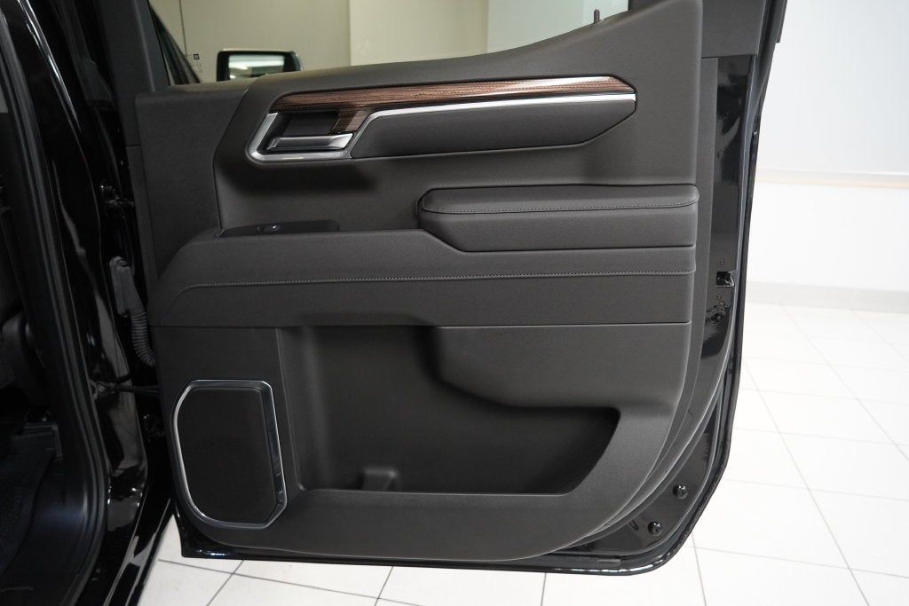 2025 Chevrolet Silverado 1500 LT LT1 CREW CAB 4X4