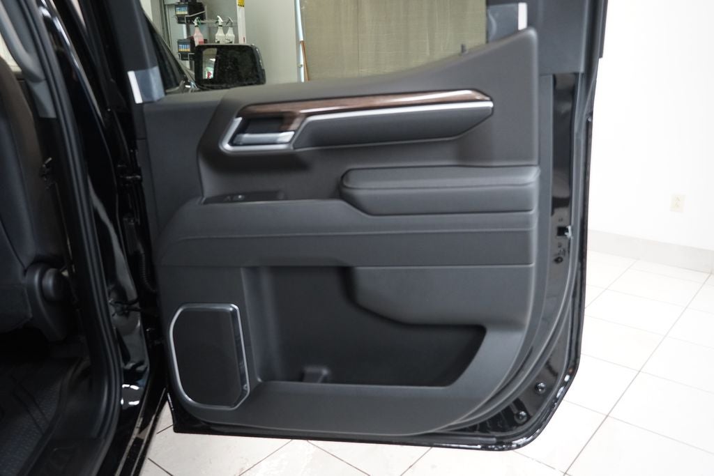 2026 Chevrolet Silverado 1500 LT LT1