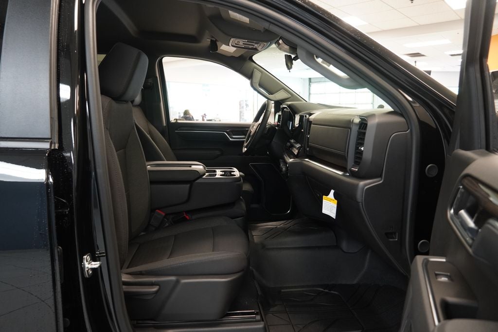 2026 Chevrolet Silverado 1500 LT LT1