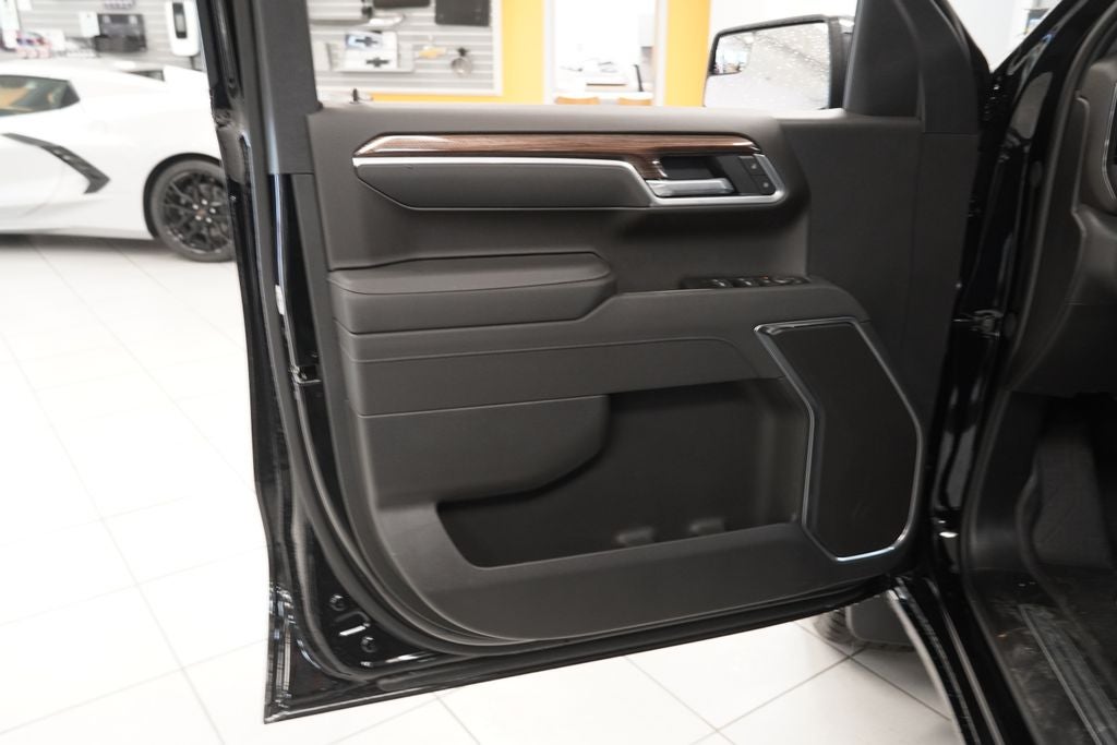 2026 Chevrolet Silverado 1500 LT LT1