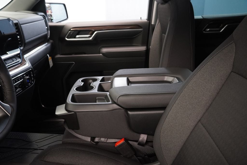 2026 Chevrolet Silverado 1500 LT LT1