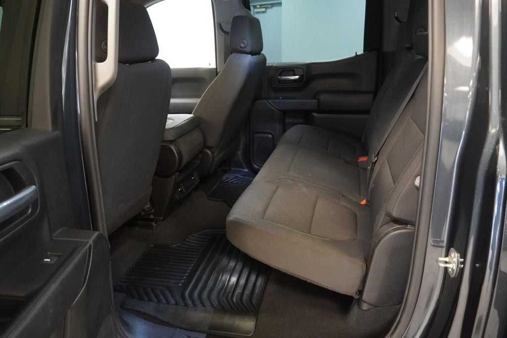 2020 Chevrolet Silverado 1500 Custom CREW CAB 4X4