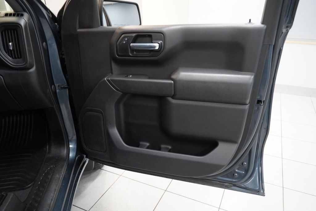 2020 Chevrolet Silverado 1500 Custom CREW CAB 4X4