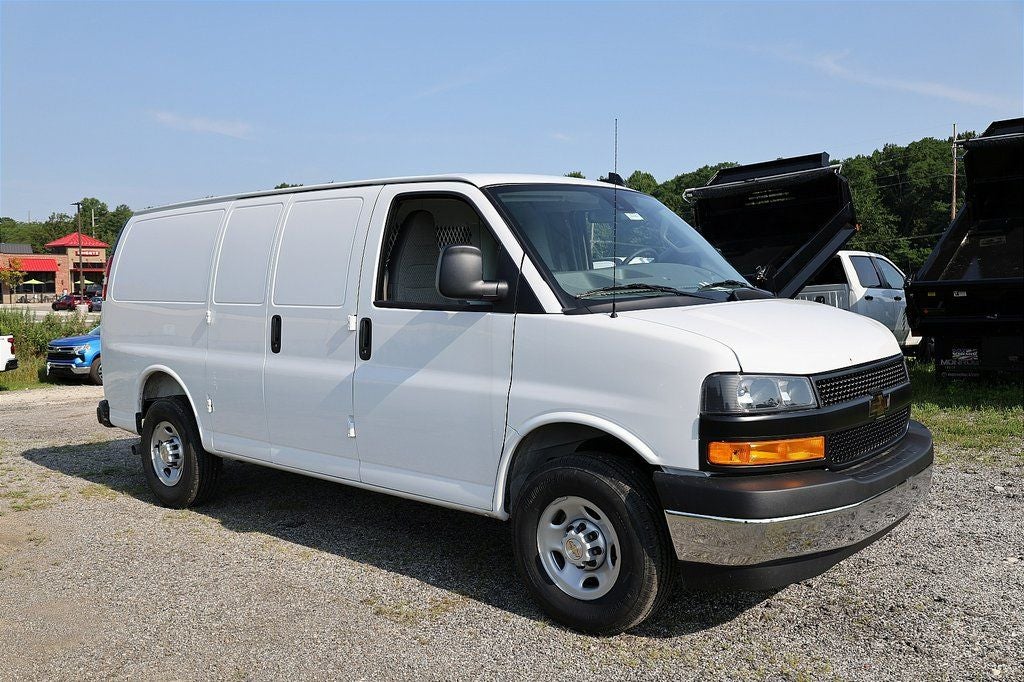 2025 Chevrolet Express 2500 Work Van Cargo