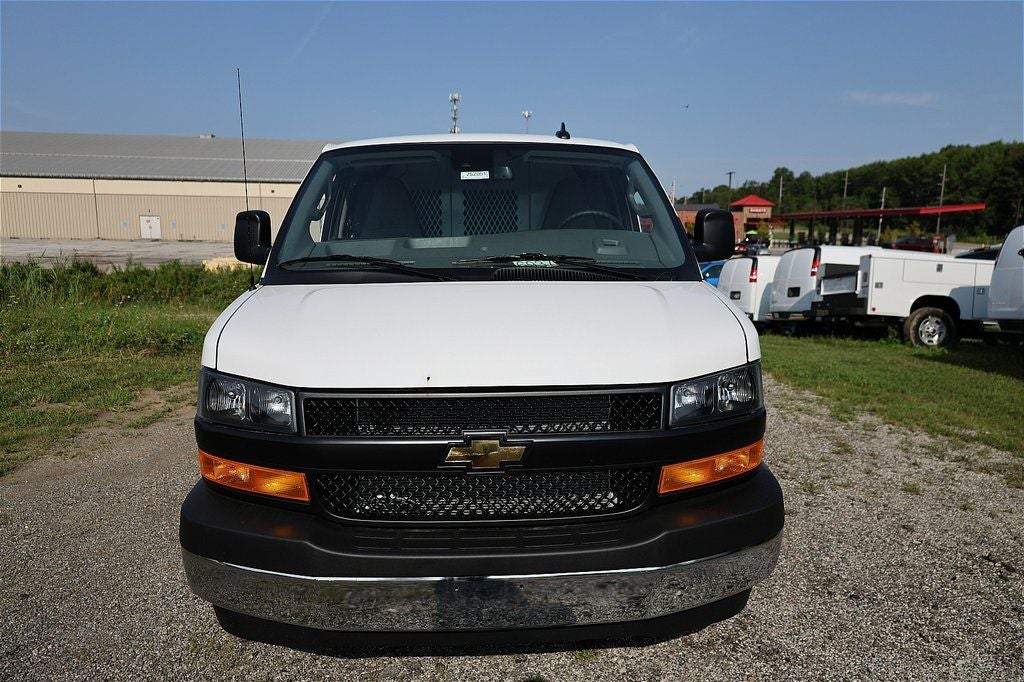 2025 Chevrolet Express 2500 Work Van Cargo