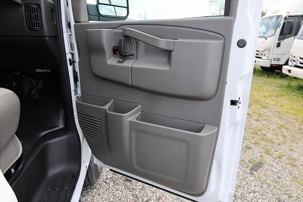 2026 Chevrolet Express 2500 Work Van Cargo