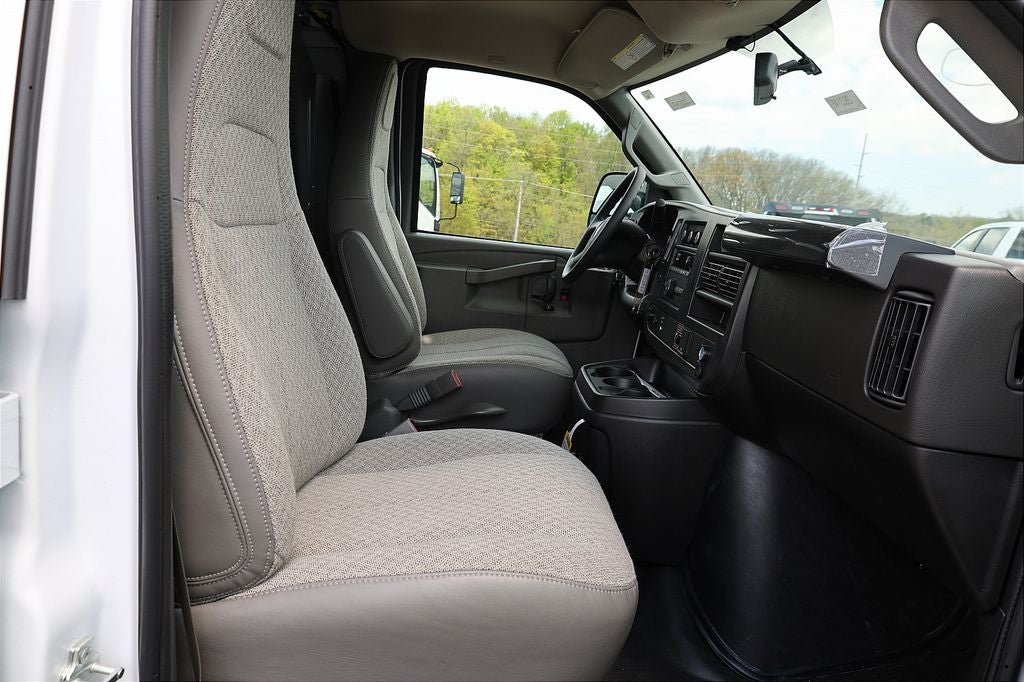 2026 Chevrolet Express 2500 Work Van Cargo