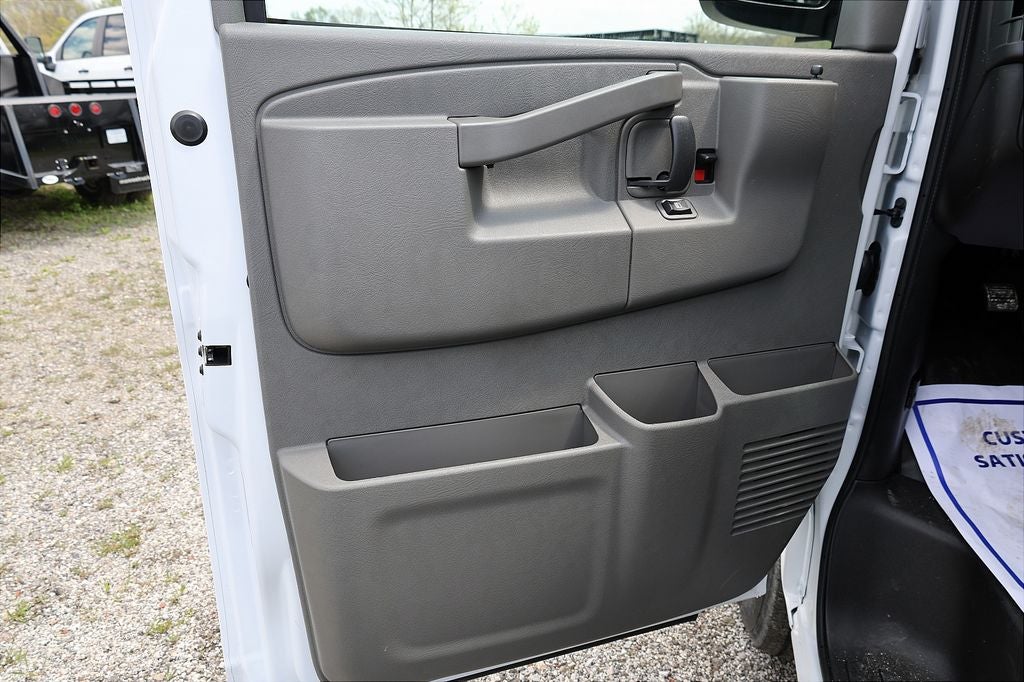 2026 Chevrolet Express 2500 Work Van Cargo