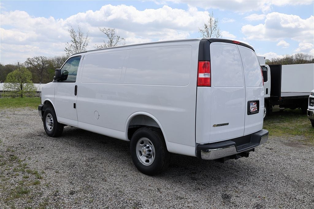 2026 Chevrolet Express 2500 Work Van Cargo