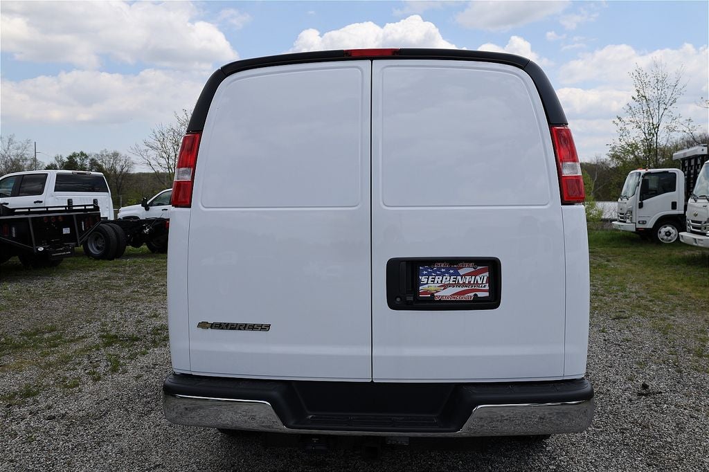 2026 Chevrolet Express 2500 Work Van Cargo