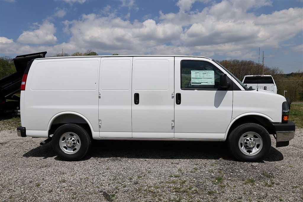 2026 Chevrolet Express 2500 Work Van Cargo